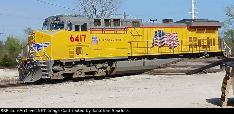 UP 6417, conductor's side view